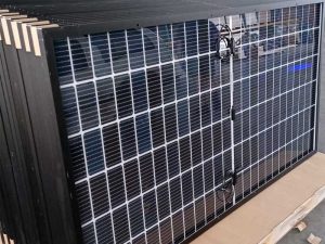 Seraphim 550W Solar Panel 2