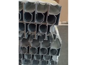 Uranus 4.7m Mounting Rail 2