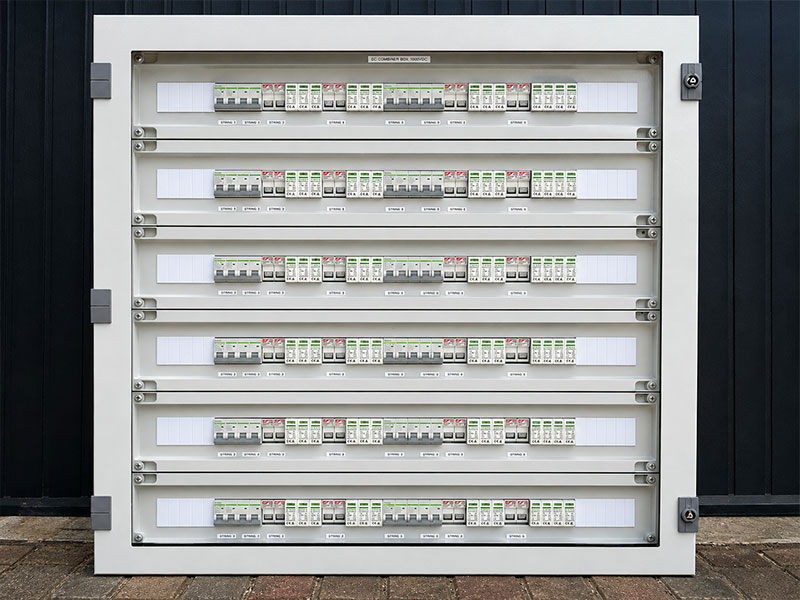 30-String-In-30-String-Out-DC-PV-Combiner-Box-1000V.jpg
